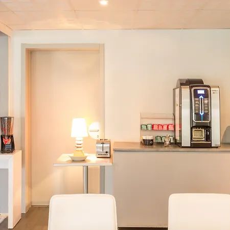 Aparthotel Centre 3*