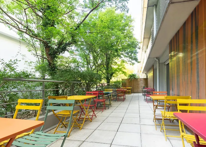 Aparthotel Centre 3*